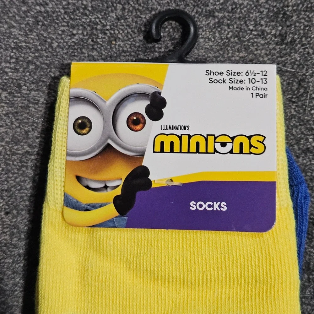 Illumination Minions Mens Yellow Blue Sad Face Crew Socks Shoe Size 6.5-12 NEW